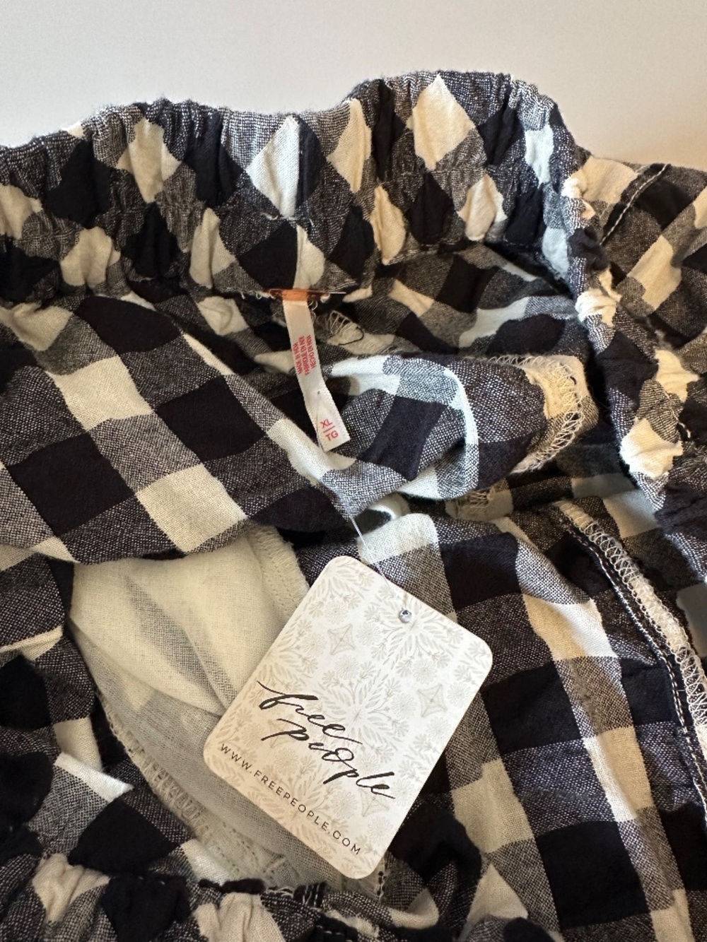 NWT Free People Get Free Seersucker Pull On Shorts in Black and White | Size XL - Picture 9 of 11